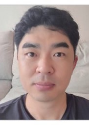 유영 김재훈